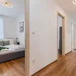 New Penthouse W Double Parking, Panoramic Balcony Apartament Budapesta