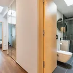 New Penthouse W Double Parking, Panoramic Balcony Apartament