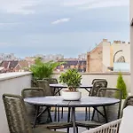 New Penthouse W Double Parking, Panoramic Balcony בודפשט