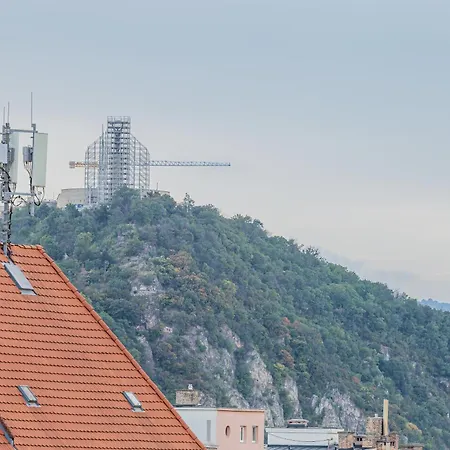Апартаменты New Penthouse W Double Parking, Panoramic Balcony *
