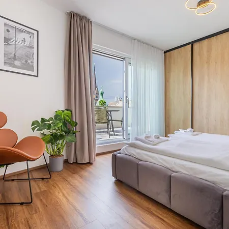 New Penthouse W Double Parking, Panoramic Balcony Апартаменты