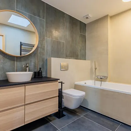New Penthouse W Double Parking, Panoramic Balcony * Будапешт