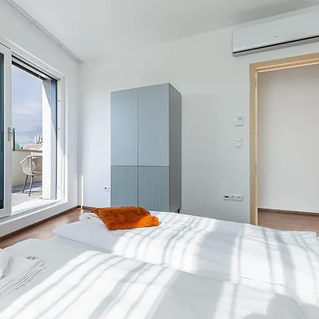 New Penthouse W Double Parking, Panoramic Balcony Апартаменты Будапешт