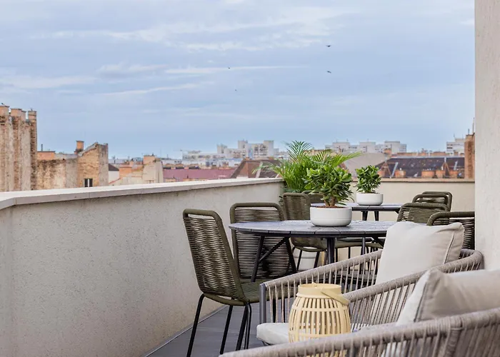 Apartment New Penthouse W Double Parking, Panoramic Balcony Budapest