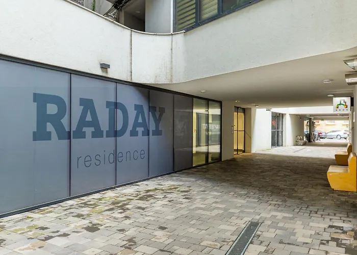 New Penthouse W Double Parking, Panoramic Balcony Apartment *