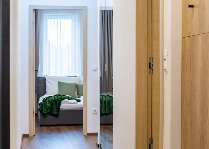 New Penthouse W Double Parking, Panoramic Balcony * Budapest