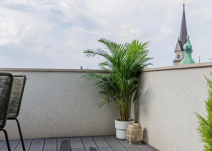 New Penthouse W Double Parking, Panoramic Balcony * Budapest