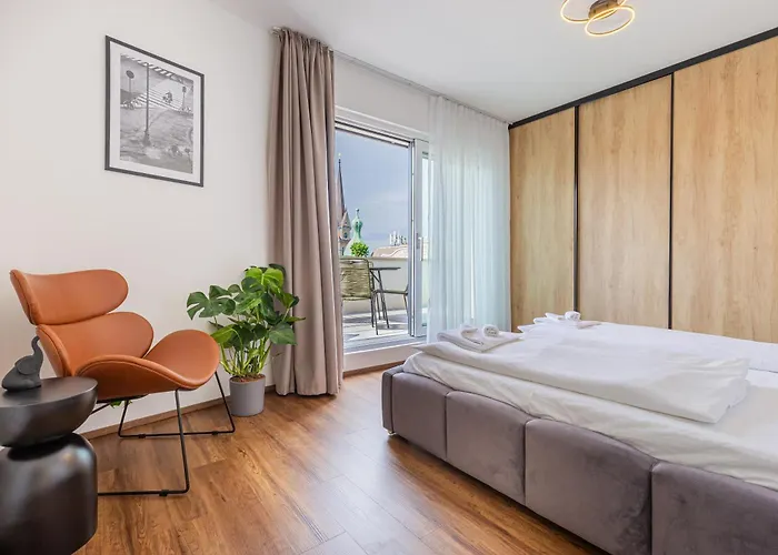 New Penthouse W Double Parking, Panoramic Balcony Apartment