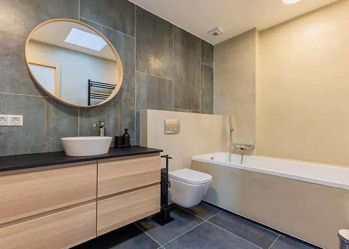 New Penthouse W Double Parking, Panoramic Balcony * Budapest