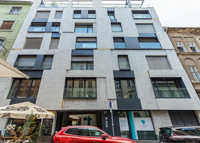 New Penthouse W Double Parking, Panoramic Balcony Budapest